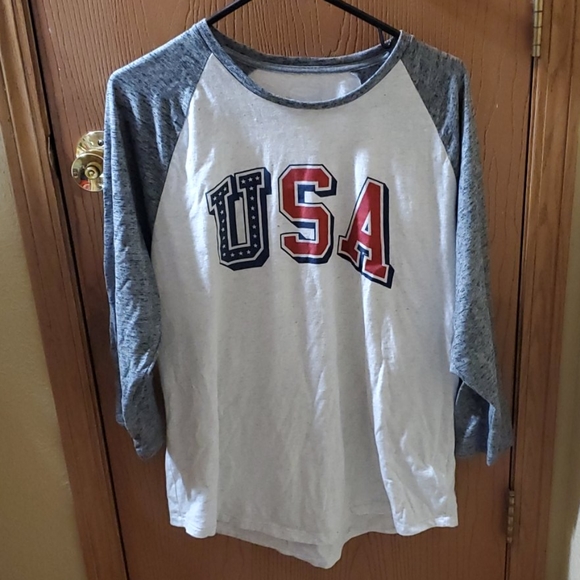 Shirt - Picture 1 of 3